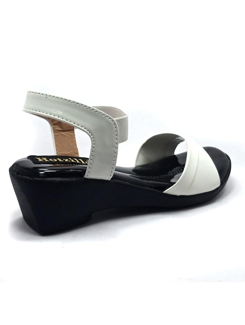hotzilla women stylish casual sandals - 18412155 - Standard Image - 2