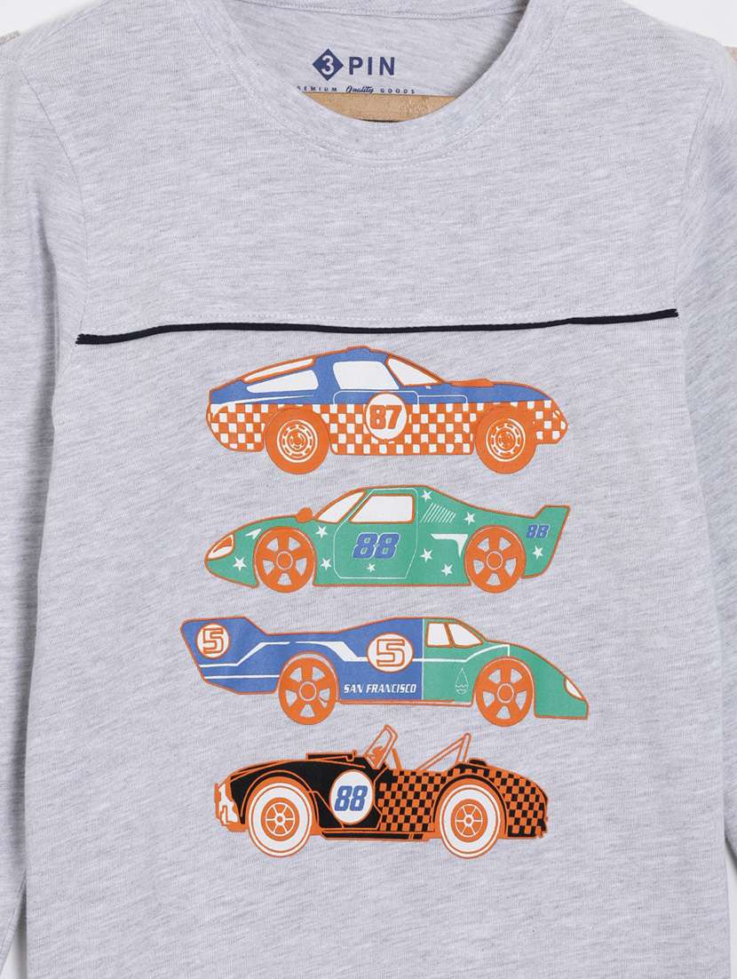 round neck graphic  t-shirt - 18414448 -  Standard Image - 2