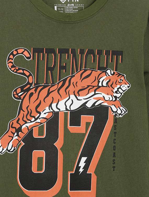 round neck graphic t-shirt - 18414522 -  Standard Image - 2