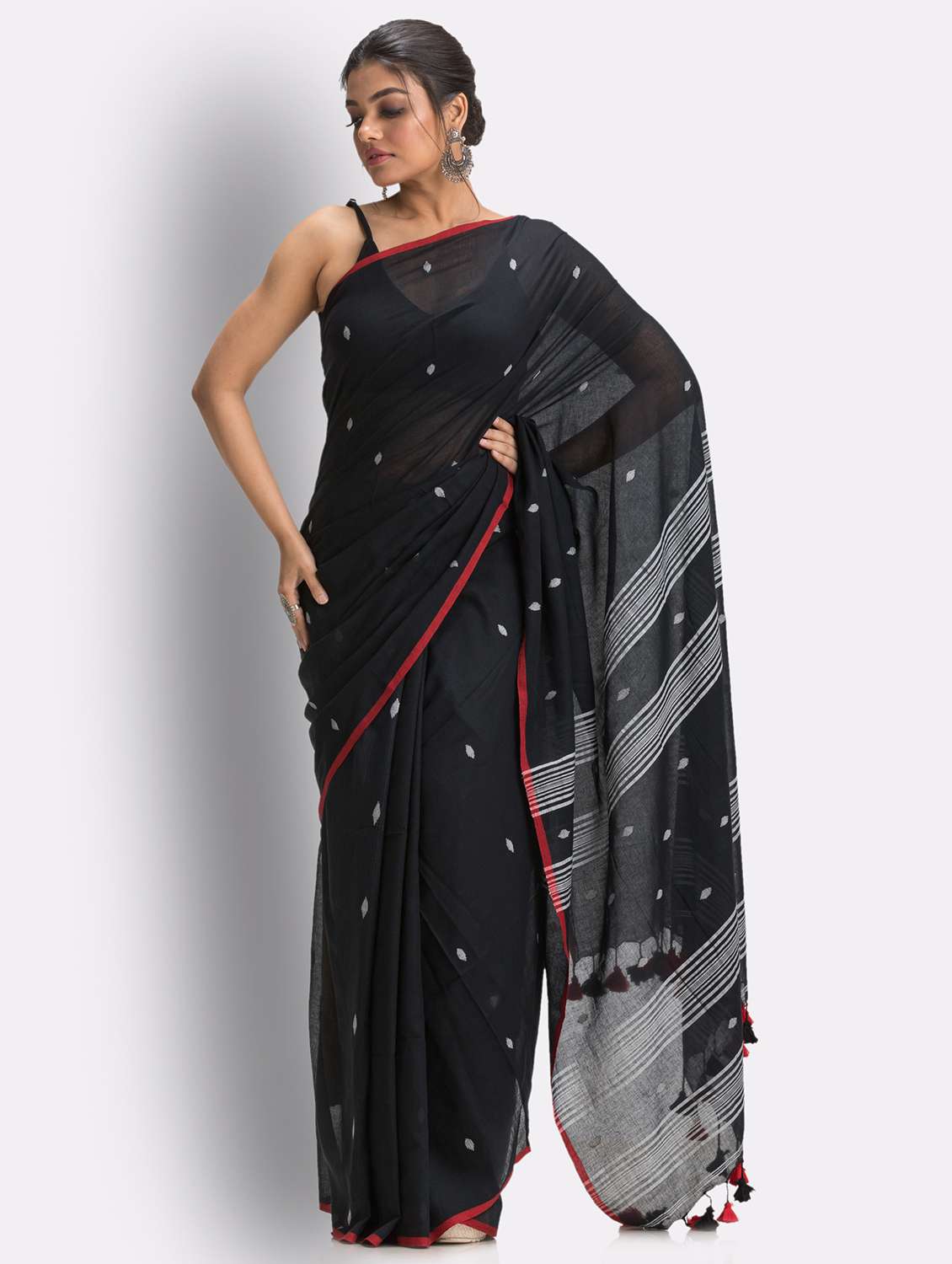 handloom jamdani saree with blouse