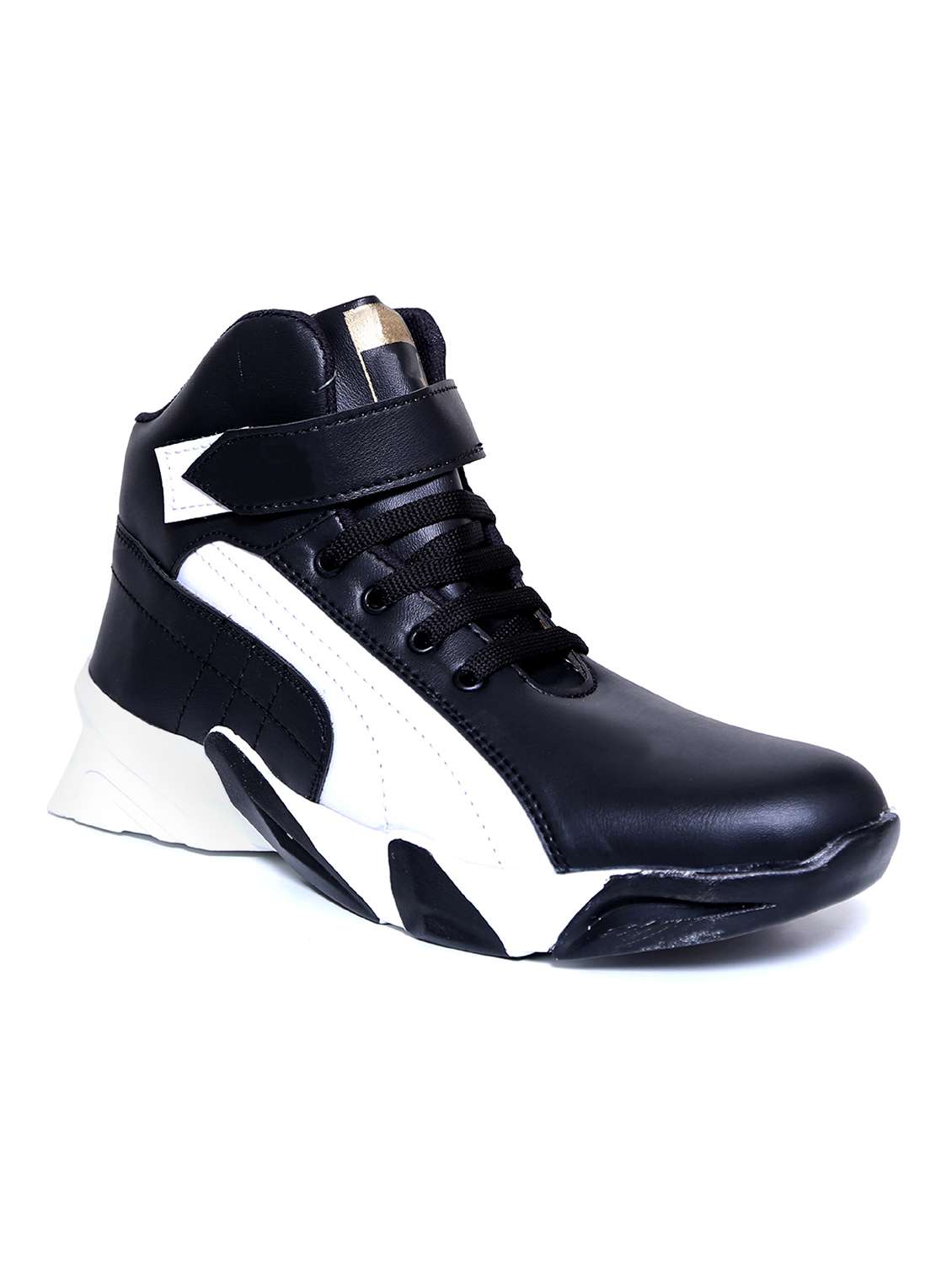 mens lace up sneakers