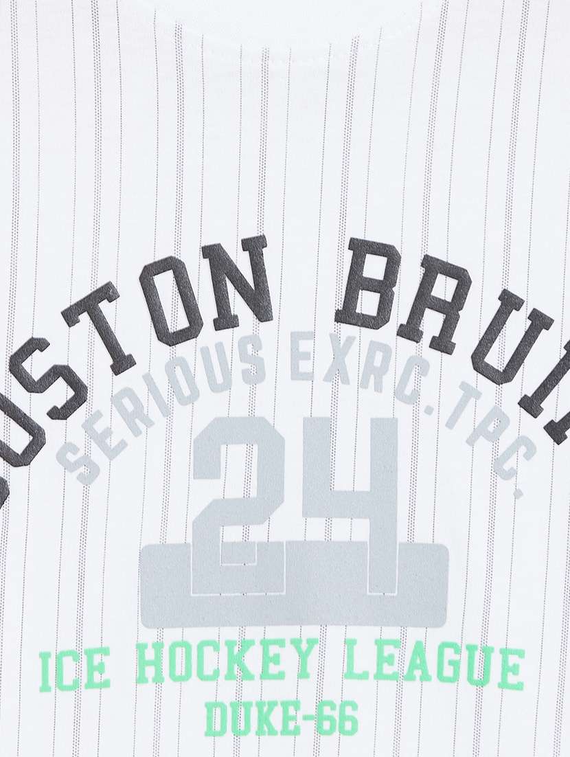 white striped  t-shirt - 18429930 -  Standard Image - 2