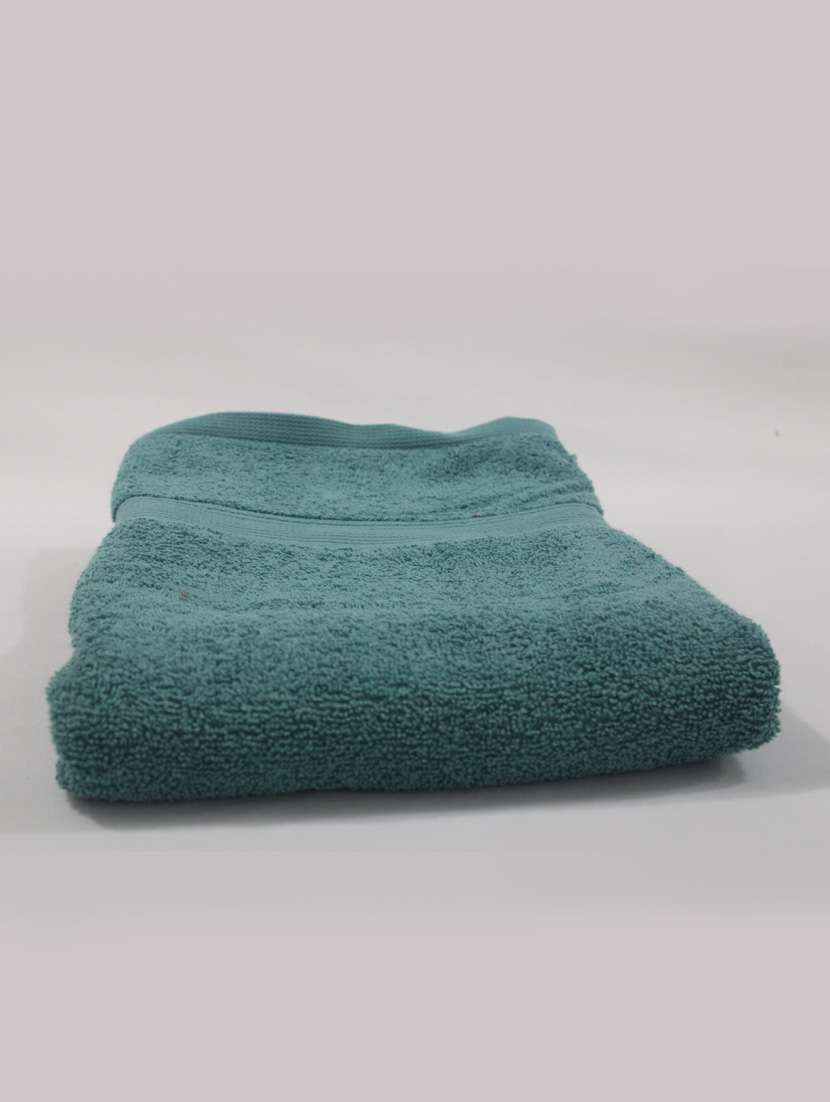 green solid bath towel