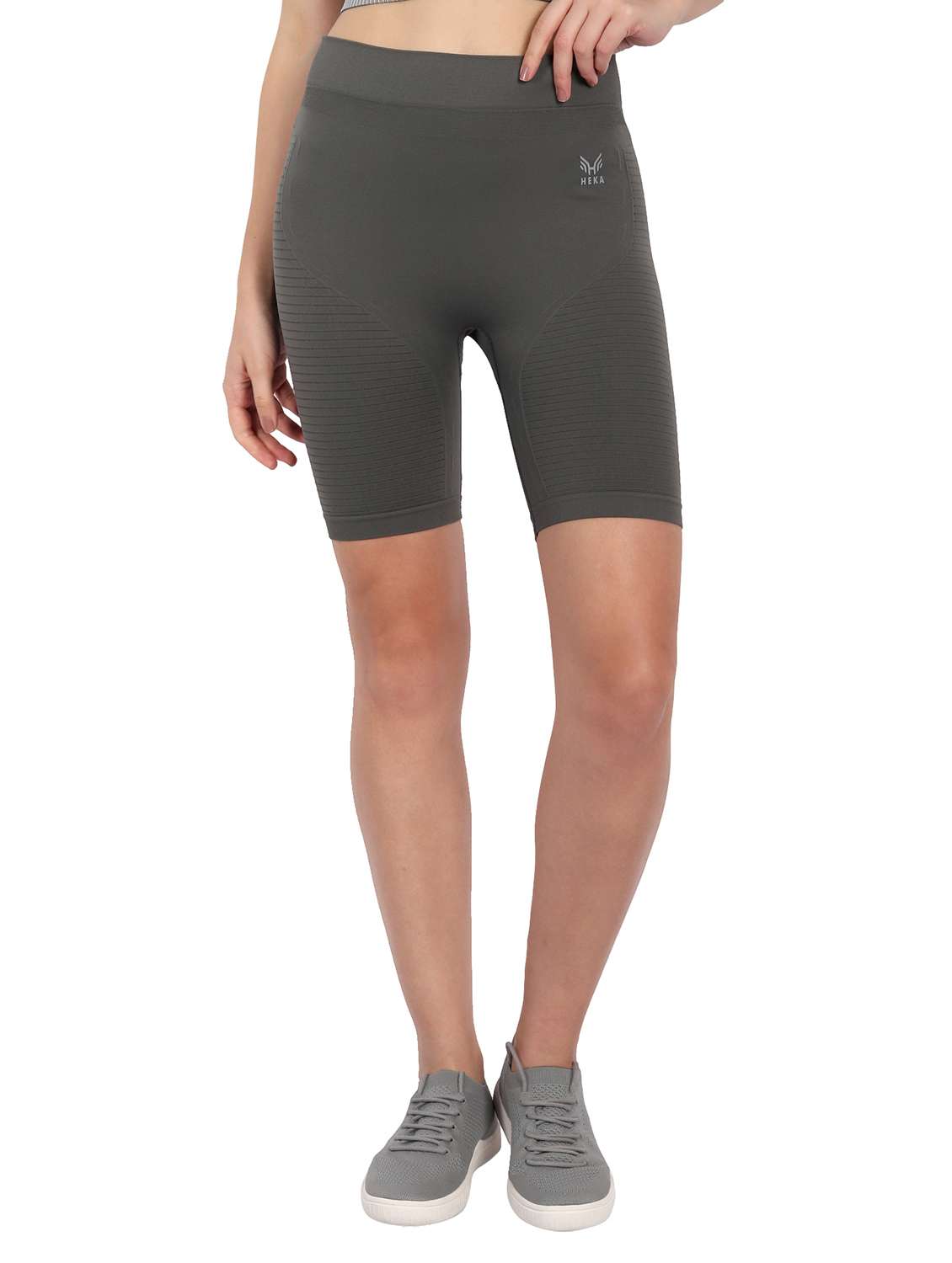 mid rise solid cycling shorts 