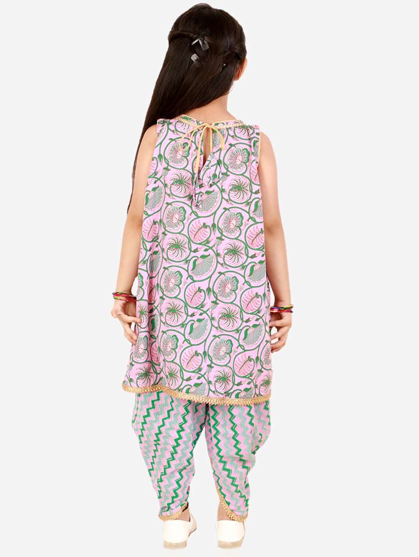pink floral patiyala suit set - 18438489 - Standard Image - 2