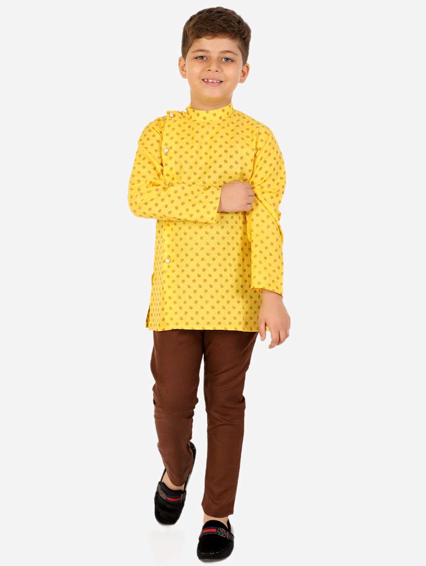 boys yellow paisley printed kurta pajama set 