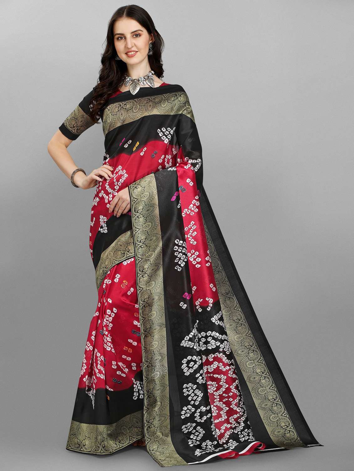 contrast bordered printed saree