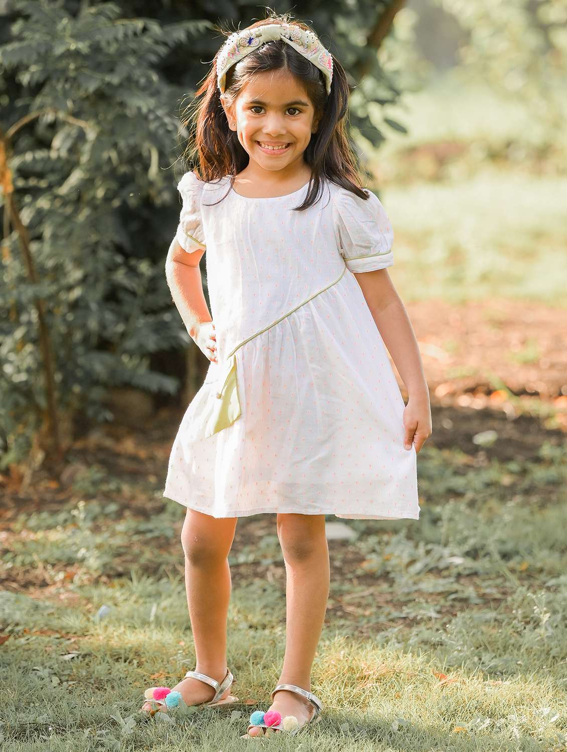 girls round neck short sleeves frock