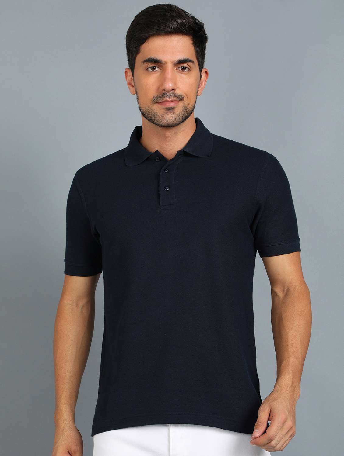 navy blue solid polo t-shirt 