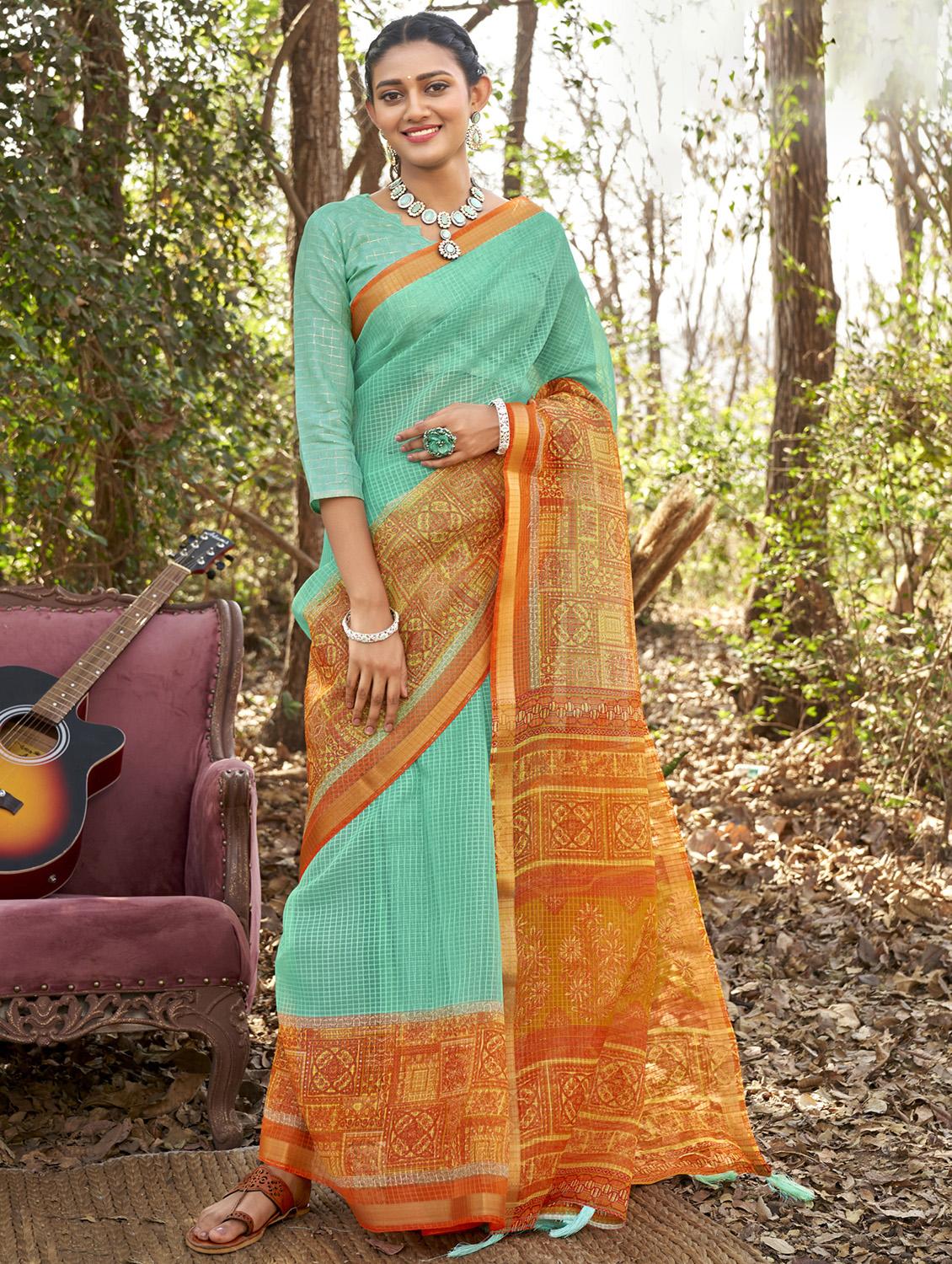 contrast bordered checkered saree with blouse