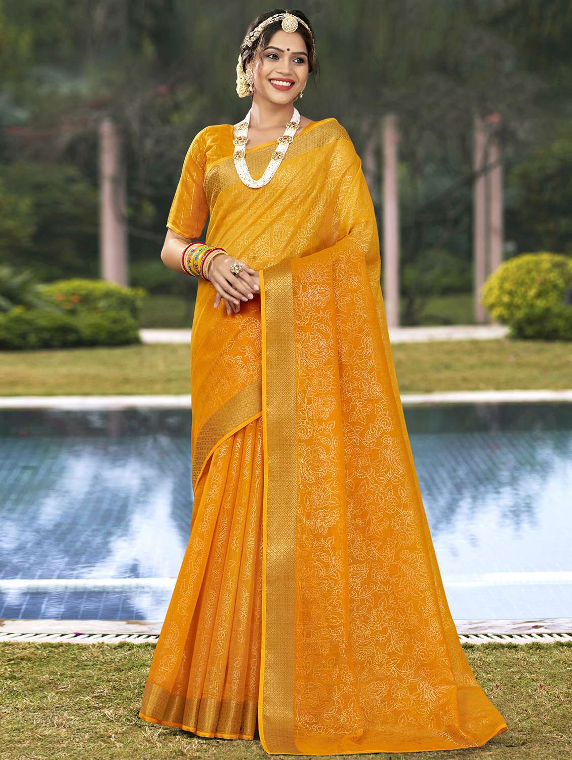 golden zari work printed saree with blouse