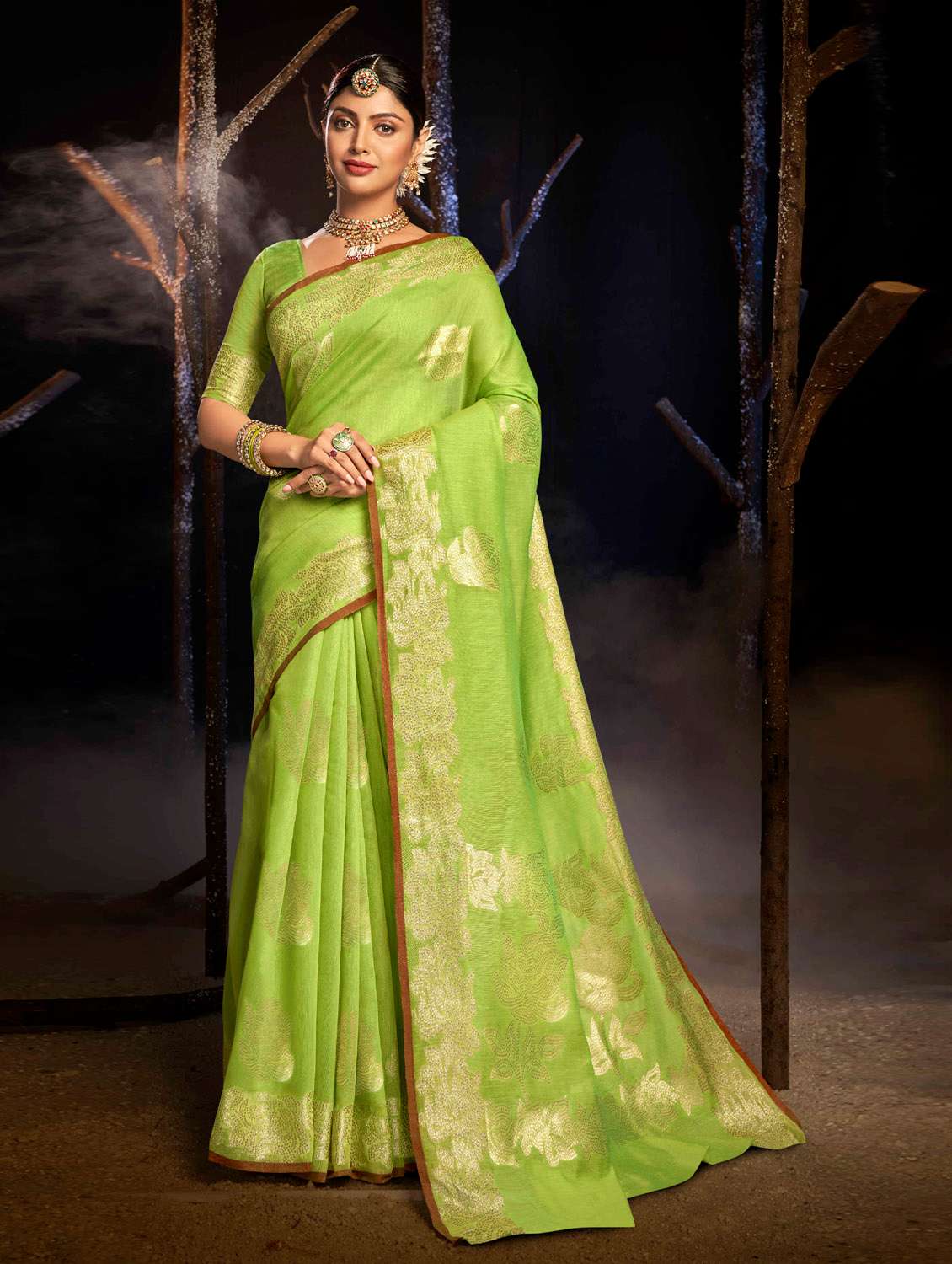 zari work woven saree with blouse