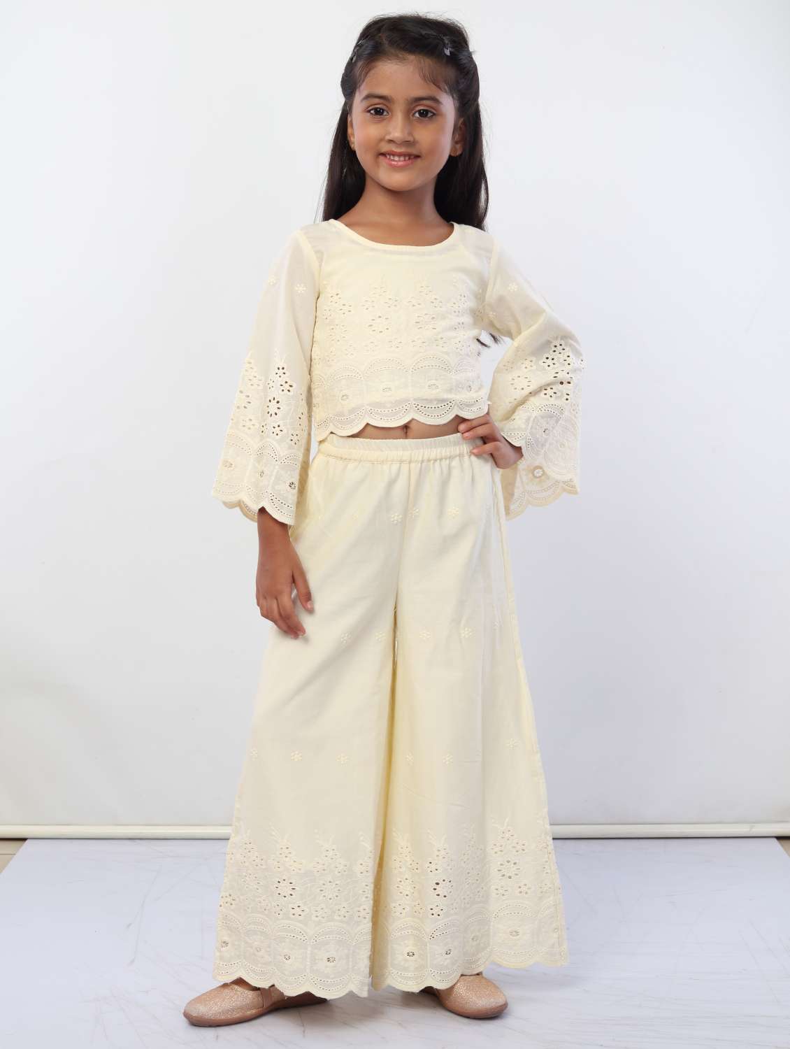 girls off-white solid top pants set