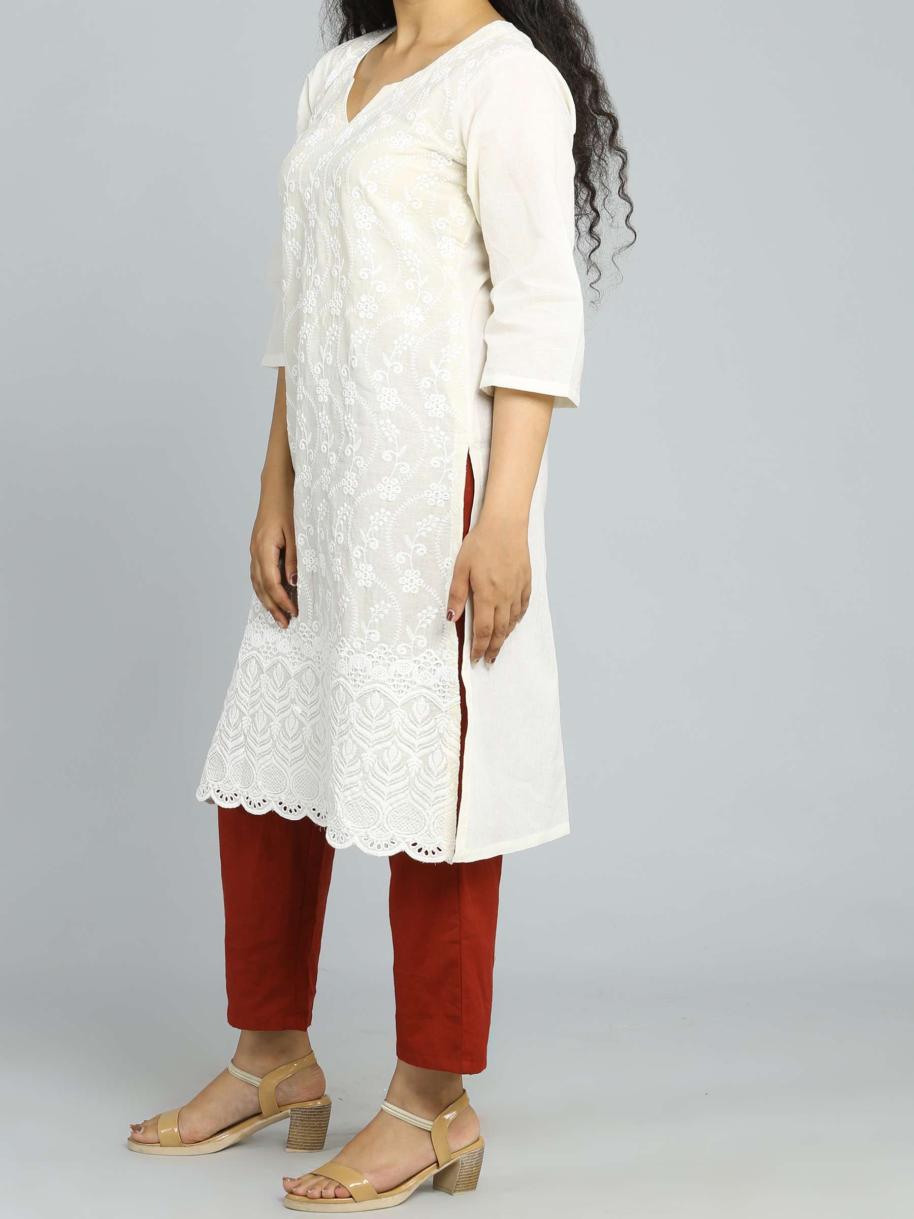 ethnic white kurti & maroon pant - 18446239 - Standard Image - 2