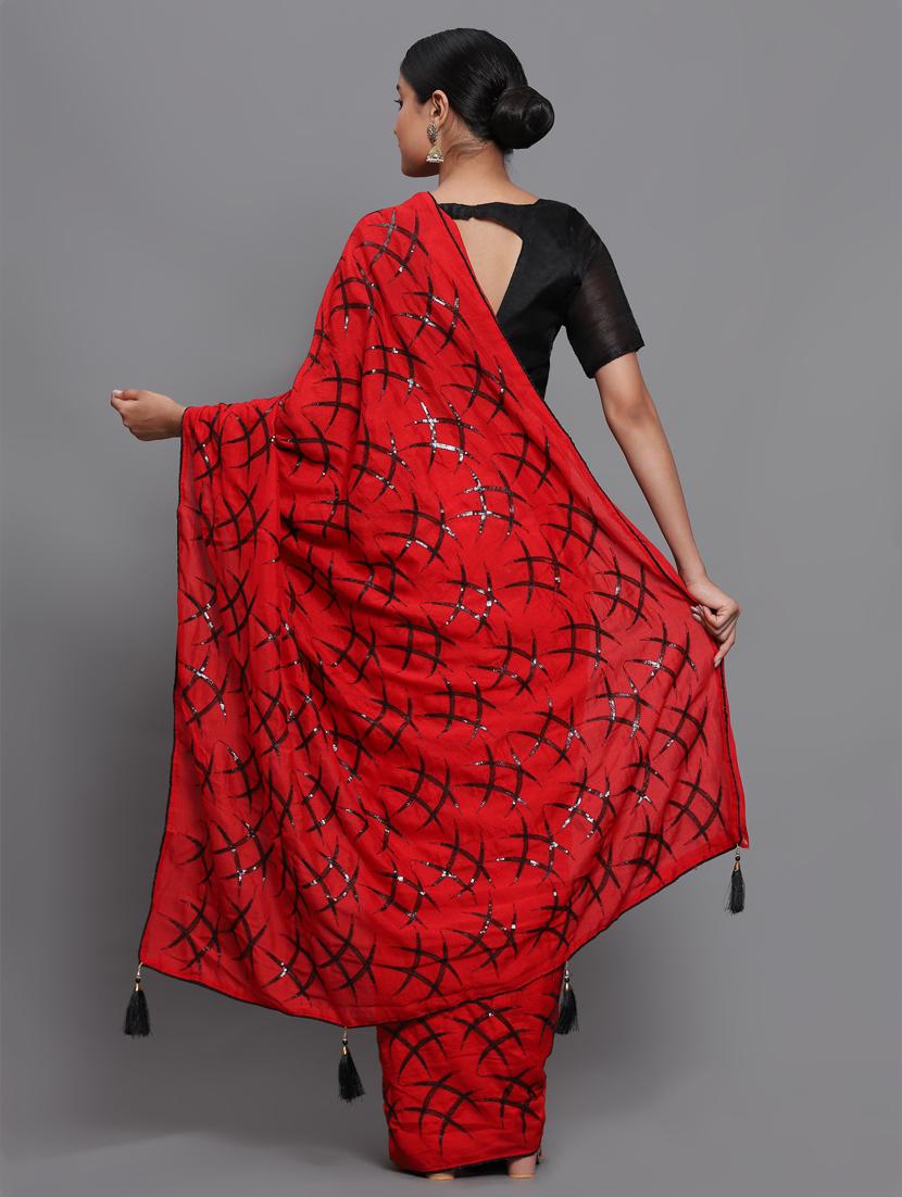 contrast piping embroidered saree with blouse - 18448863 - Standard Image - 2