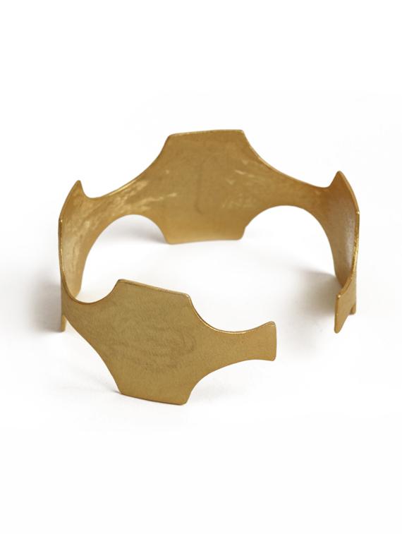 stylish cuff gold bracelet - 18449888 -  Zoom Image - 0