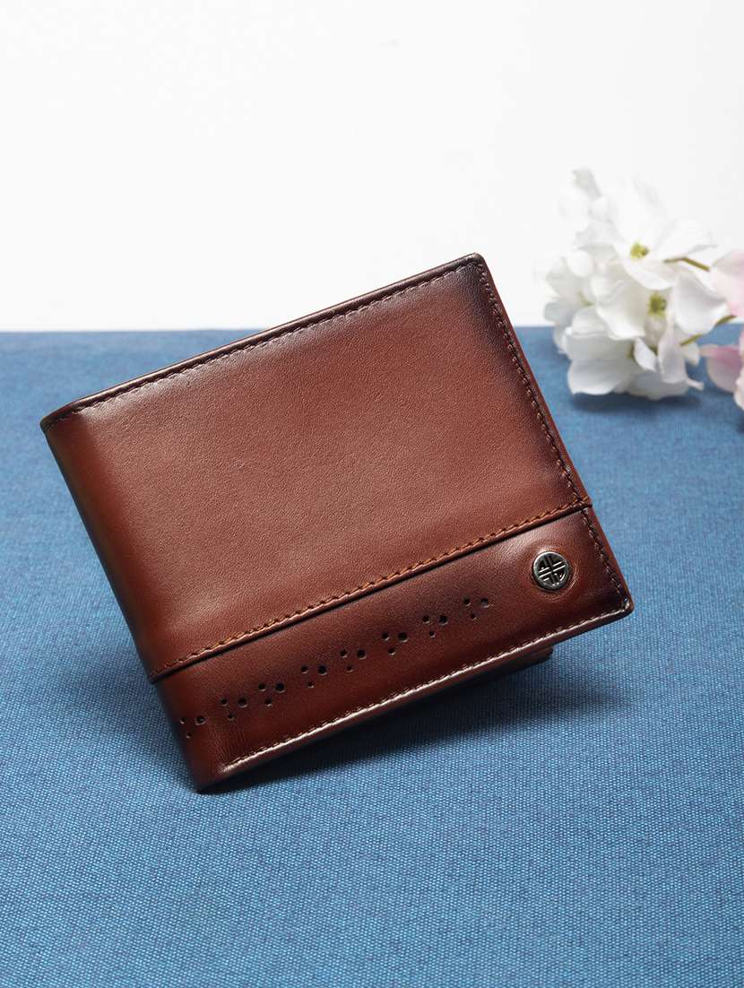 tan leather wallet