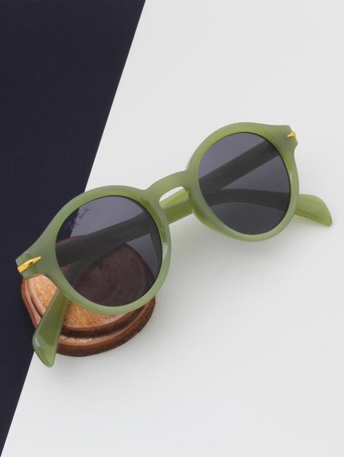 monsky round in grey sunglasses  - 18462431 -  Standard Image - 0