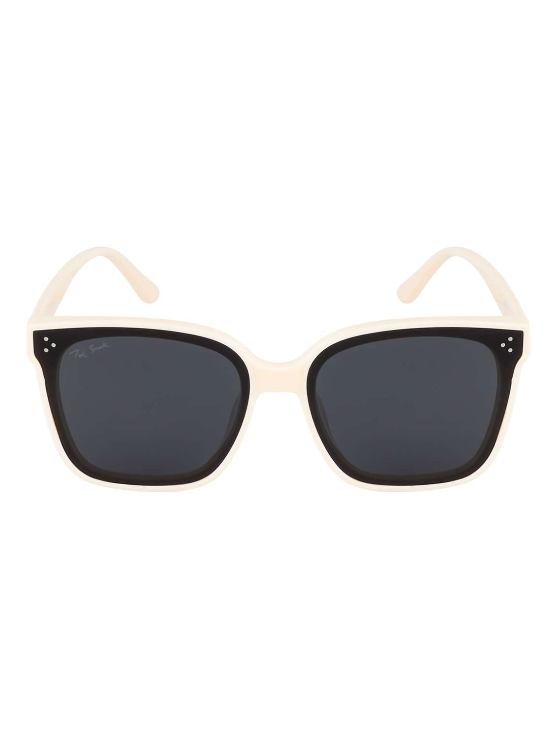 rylan square in grey sunglasses 