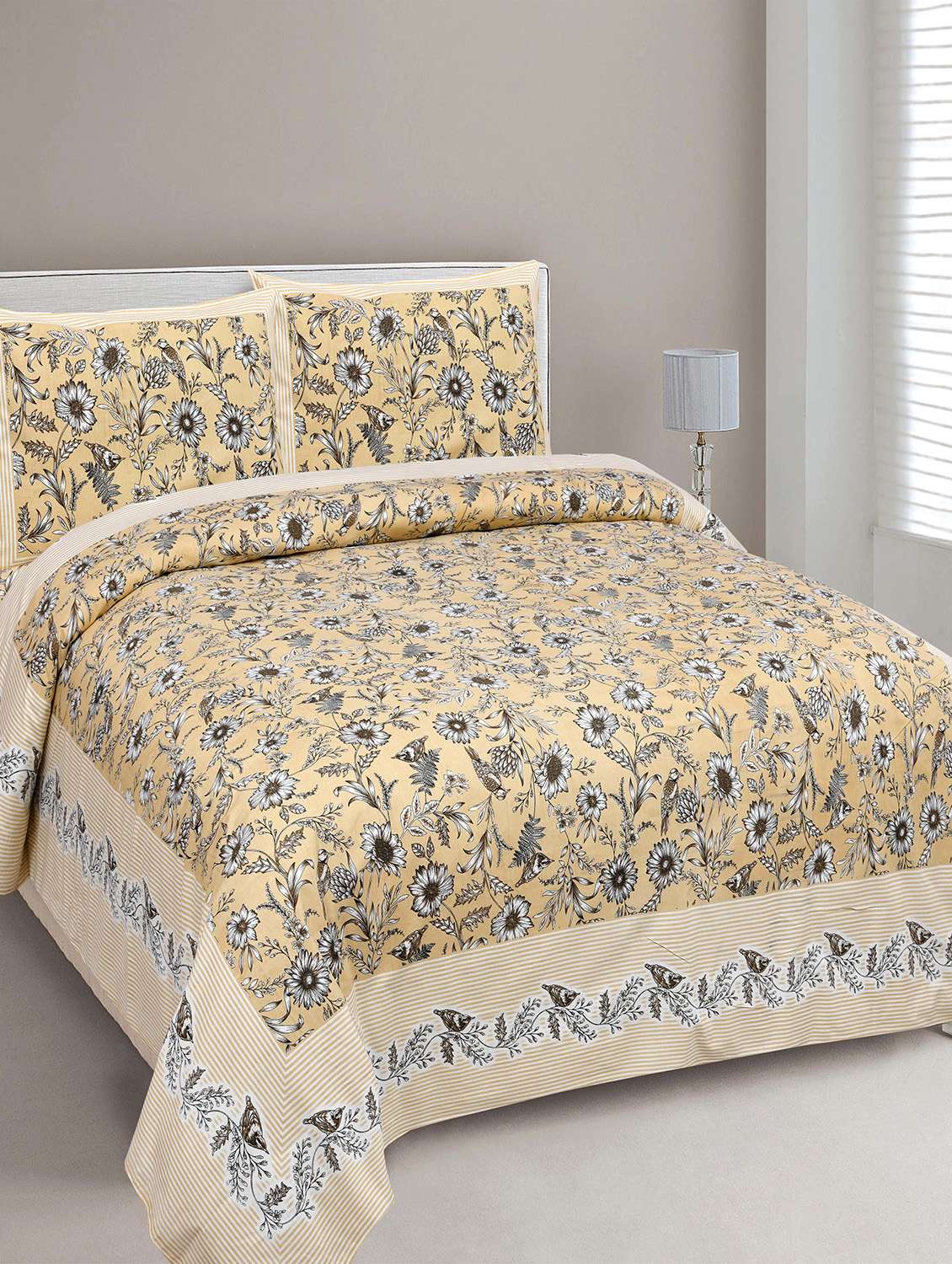 easygoods 240 tc queen bedsheet with 2 pillow covers | monarch