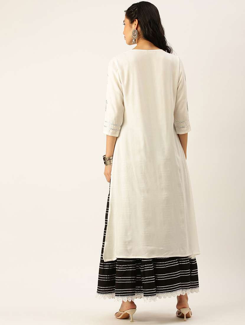 women paisley printed v neck kurta skirt set - 18480940 -  Standard Image - 2