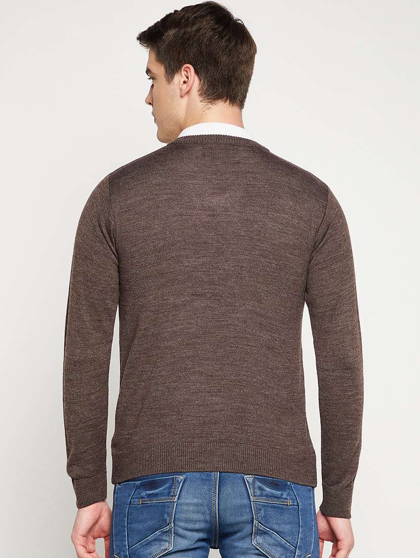 brown geometric pullover - 18522564 -  Standard Image - 2