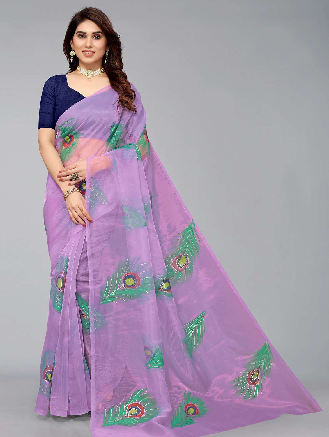 women's quirky lavender colored saree with blouse