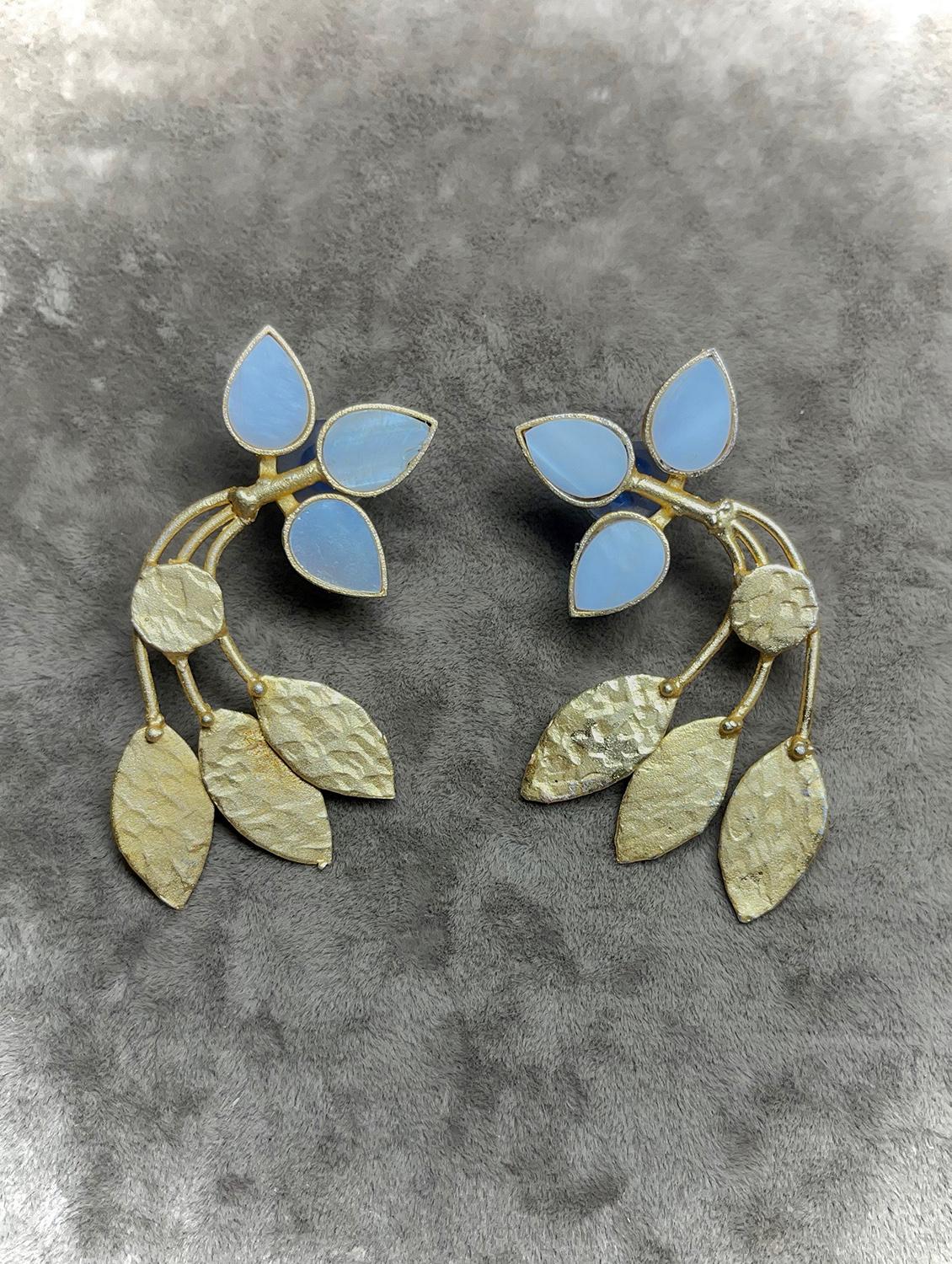 gold drop earring - 18532492 - Zoom Image - 0