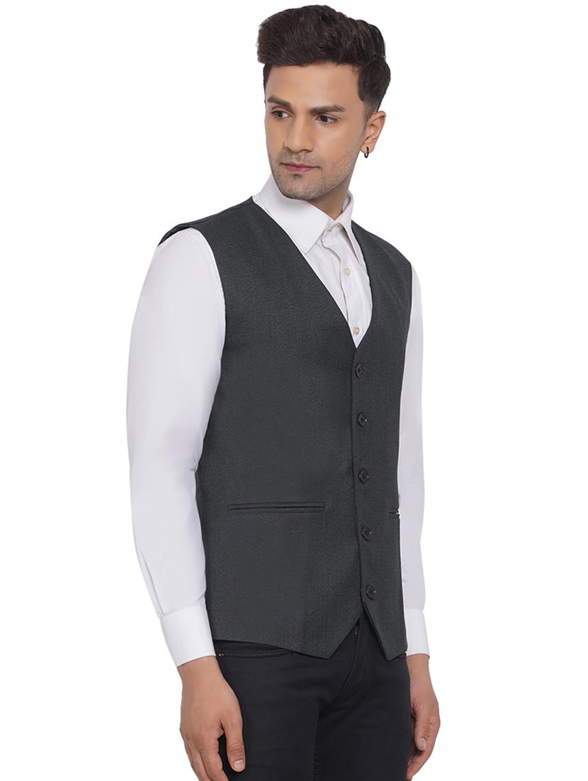 overlapping neck solid nehru jacket - 18532906 - Standard Image - 2