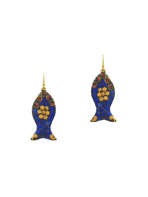 women handmade drop earring  - 18534297 -  Standard Image - 0