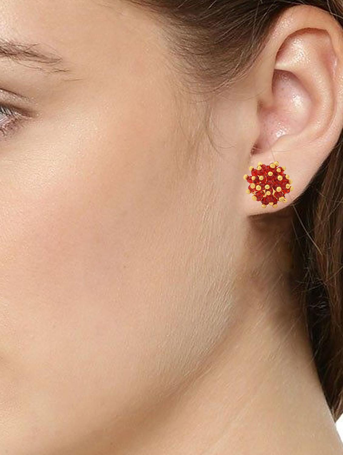 women red stud earring - 18534387 - Standard Image - 2