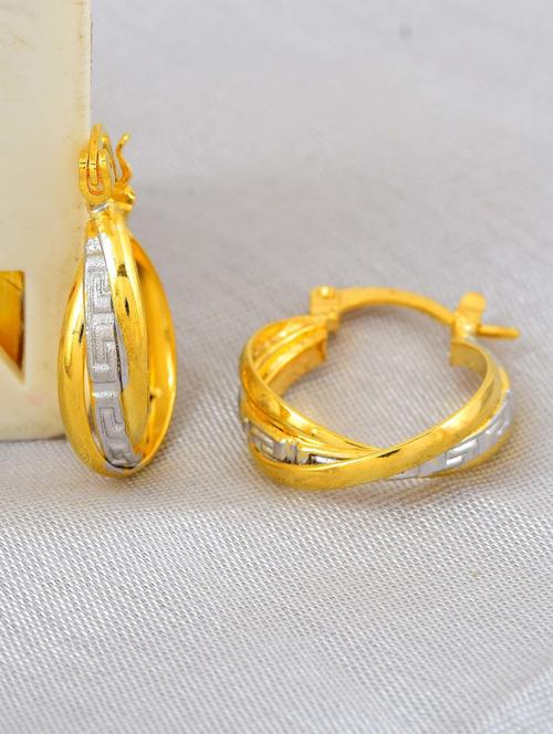 gold plated earring  - 18535547 -  Standard Image - 0
