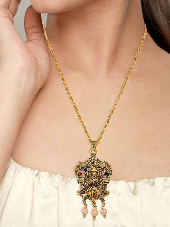 gold brass pendant - 18536098 -  Standard Image - 2