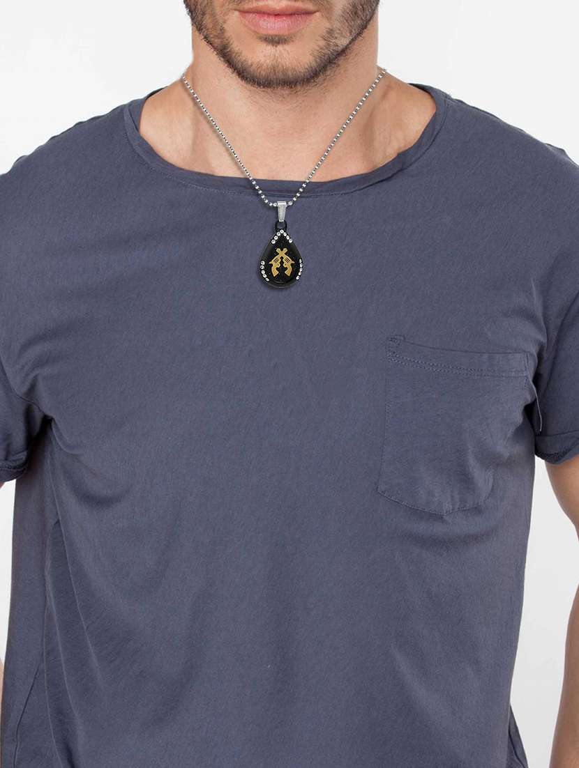 silver plated pendant set  - 18536710 -  Standard Image - 2