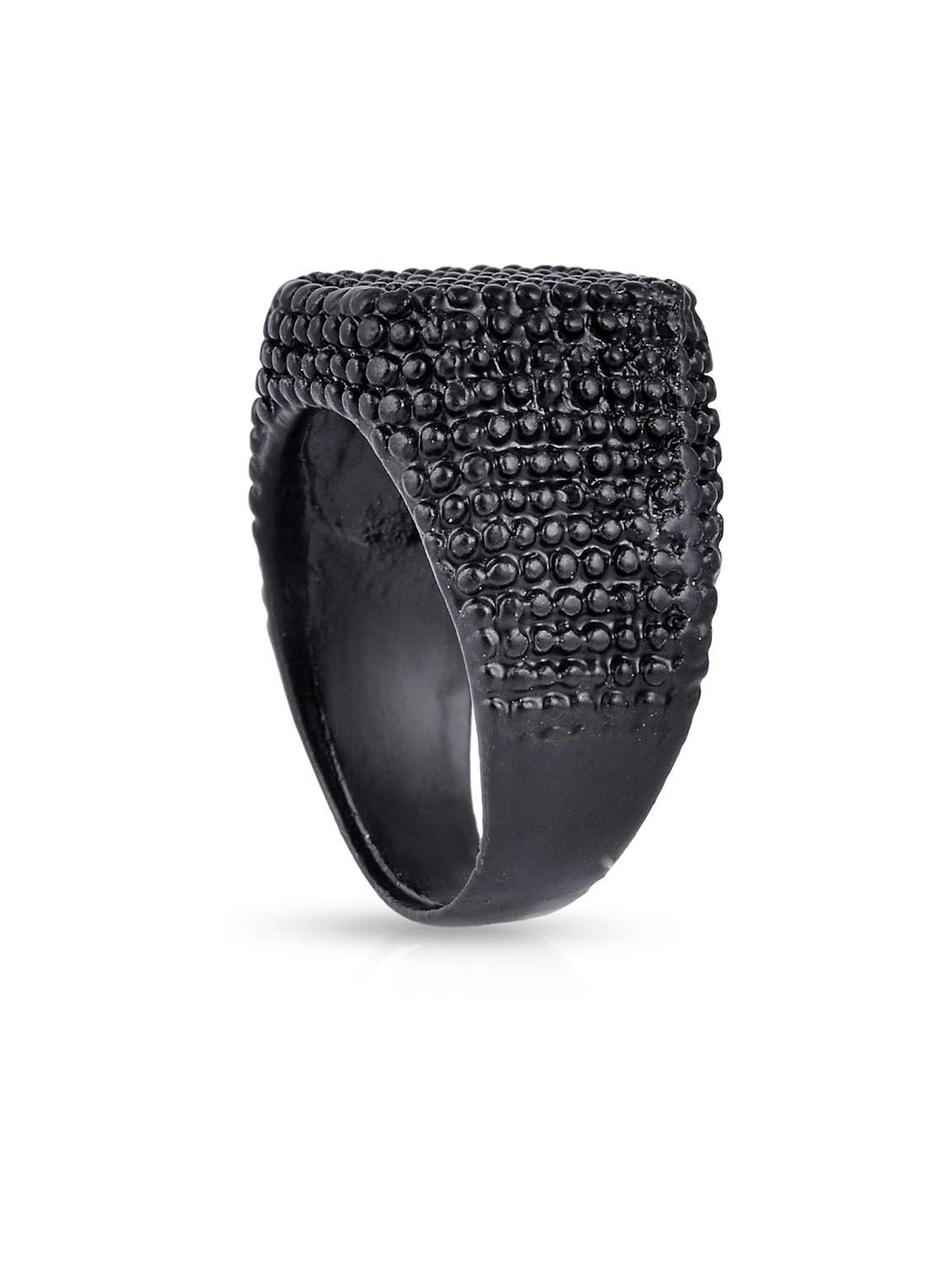 black finger ring - 18536905 -  Standard Image - 2