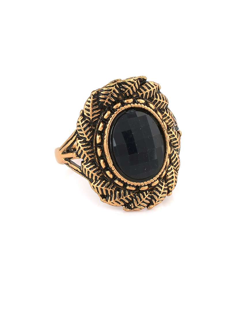 gold plated finger ring - 18537078 -  Standard Image - 2