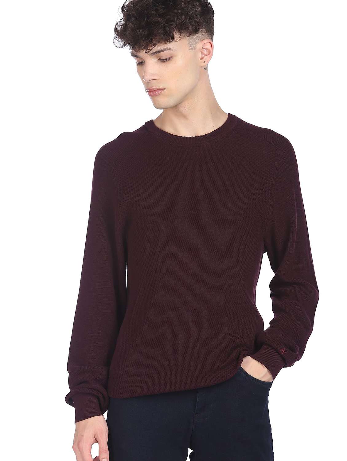 round neck solid pullover