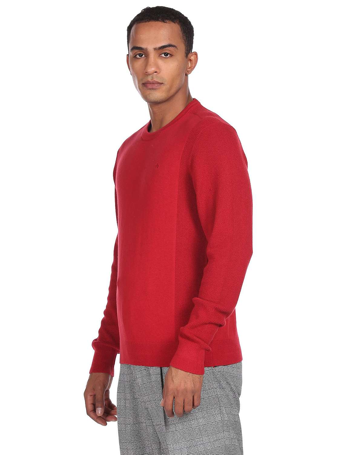 round neck solid pullover