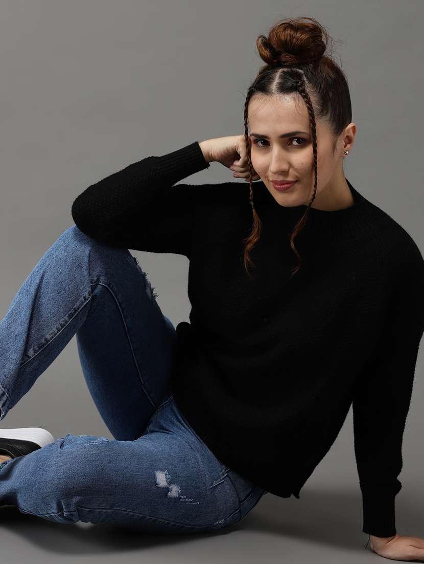 round neck solid pullover - 18545206 -  Standard Image - 2