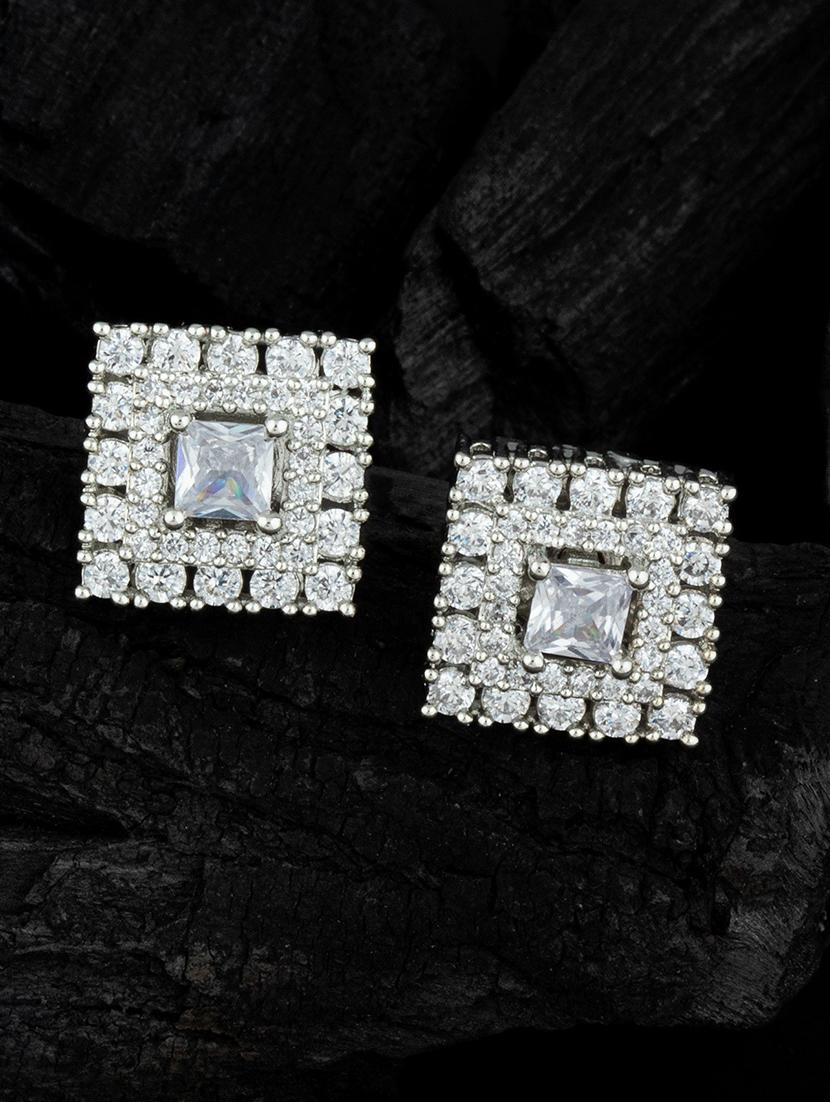 white brass studs earring - 18565588 - Zoom Image - 0