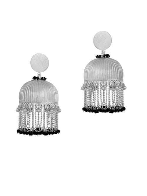 silver plated earring - 18567147 -  Standard Image - 0