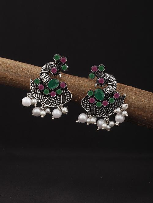 black metal studs earring - 18567352 -  Standard Image - 0