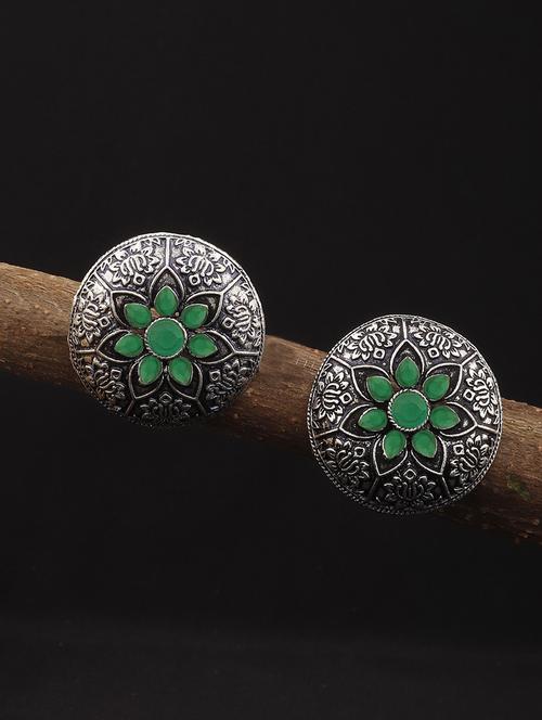 black metal studs earring - 18567353 - Standard Image - 0