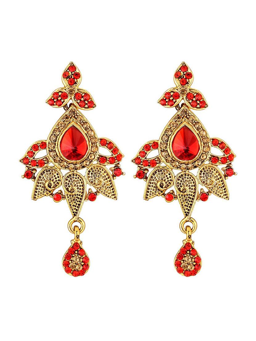 red metal set - 18567473 - Standard Image - 2
