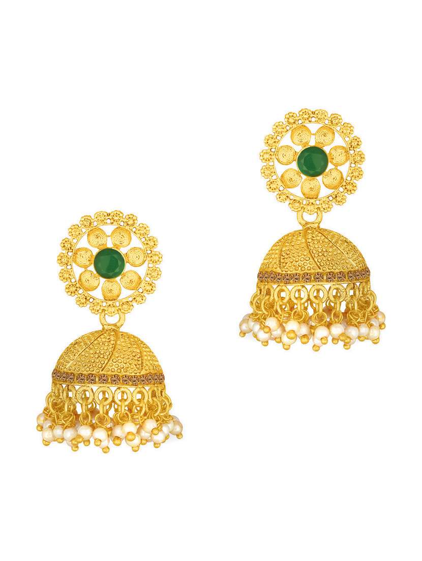 gold metal set - 18567487 -  Standard Image - 2