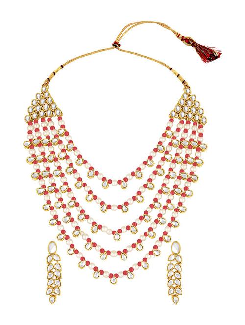 gold metal set - 18567501 -  Standard Image - 0