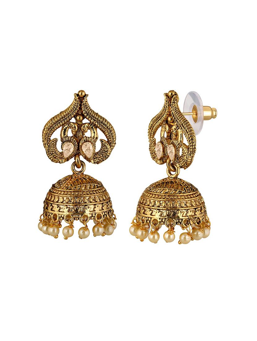 multi colored metal set - 18567520 - Standard Image - 2