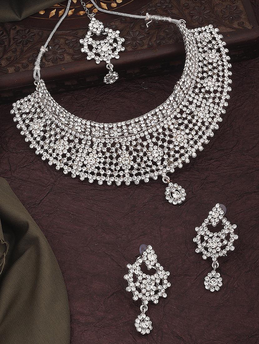 silver metal set - 18567556 - Zoom Image - 0