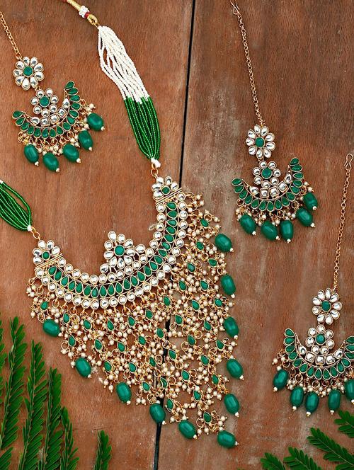 green metal set - 18567572 - Standard Image - 0
