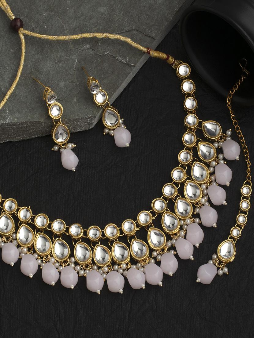 gold plated necklace with earrings - 18567599 - Zoom Image - 0